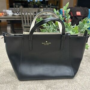 Kate spade ivy drive small Loryn handbag (formerly crossbody)